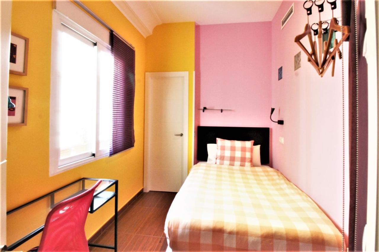 Hostal Arco Iris Madrid Bagian luar foto