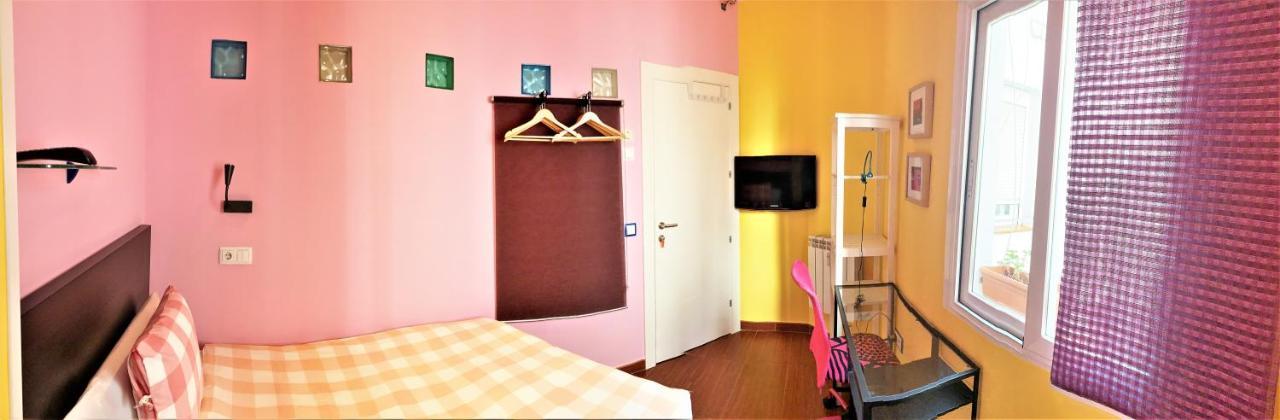 Hostal Arco Iris Madrid Bagian luar foto