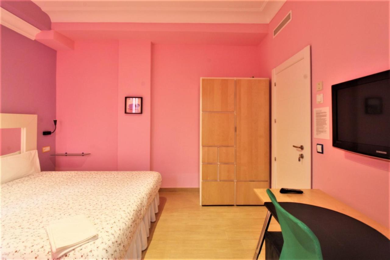 Hostal Arco Iris Madrid Bagian luar foto