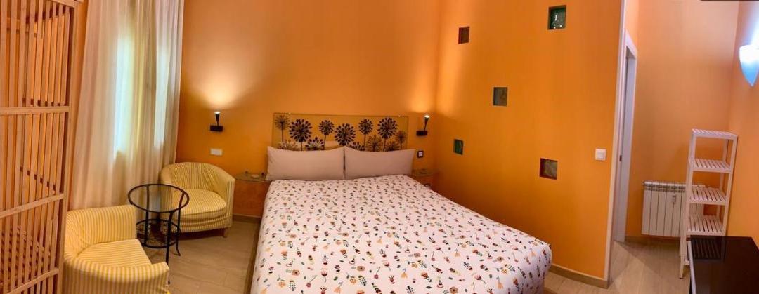 Hostal Arco Iris Madrid Bagian luar foto